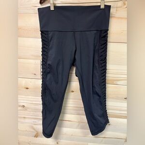 Lululemon Crop Leggings Size 8 Sheer Side Accents
